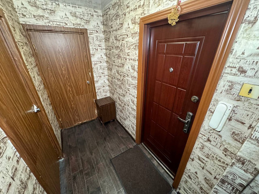Продам двухкомнатную (2-комн.) квартиру, Партизанская ул, 15к1, Комсомольск-на-Амуре г
