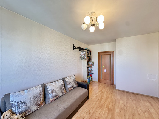 Продам двухкомнатную (2-комн.) квартиру, Шлиссельбургский пр-кт, 34к4, Санкт-Петербург г