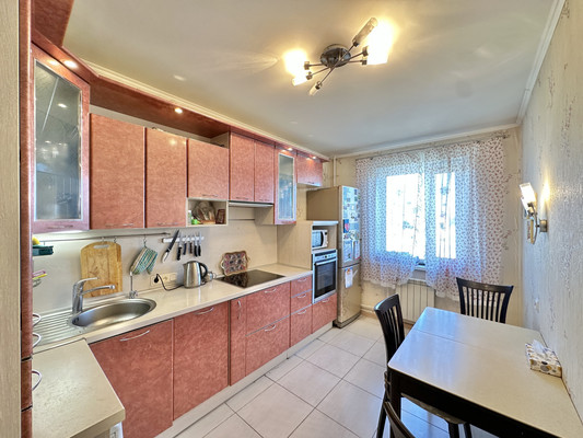 Продам двухкомнатную (2-комн.) квартиру, Шлиссельбургский пр-кт, 34к4, Санкт-Петербург г