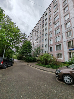Продам однокомнатную (1-комн.) квартиру, Маршала Катукова ул, 20к2, Москва г