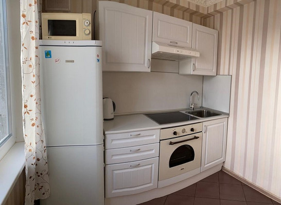 Продам однокомнатную (1-комн.) квартиру, Маршала Катукова ул, 20к2, Москва г