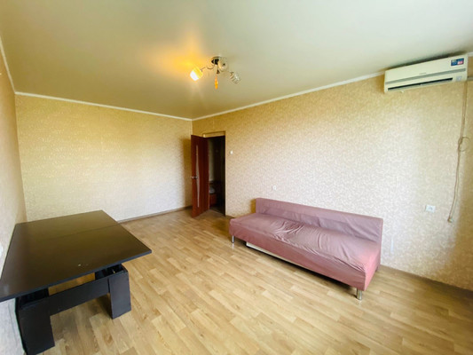 Продам двухкомнатную (2-комн.) квартиру, Содружества ул, 37, Ростов-на-Дону г