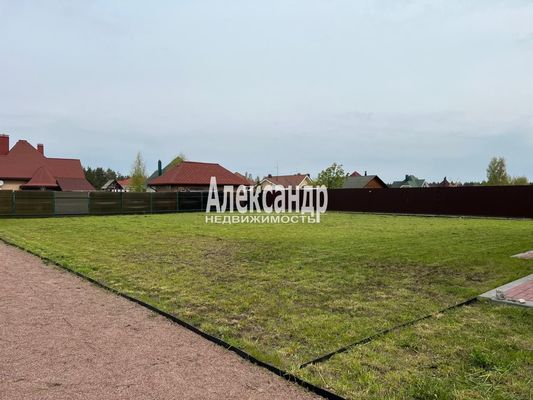 Продам дом в поселке Петровское Барокко, Бенуа ул, 29, Старая Пустошь д, 10 км от города