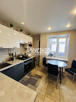 Продам трехкомнатную (3-комн.) квартиру, Портовое ш, 39, Выборг г
