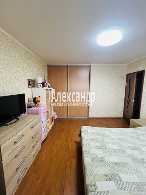 Продам трехкомнатную (3-комн.) квартиру, Портовое ш, 39, Выборг г