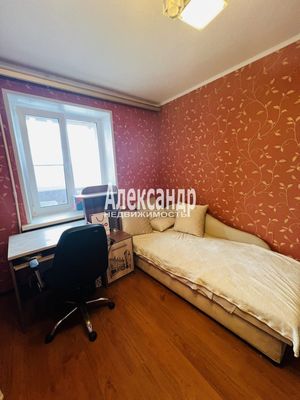 Продам трехкомнатную (3-комн.) квартиру, Портовое ш, 39, Выборг г