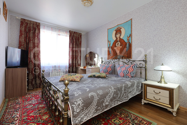 Продам двухкомнатную (2-комн.) квартиру, Левитана ул, 58 2, Калининград г