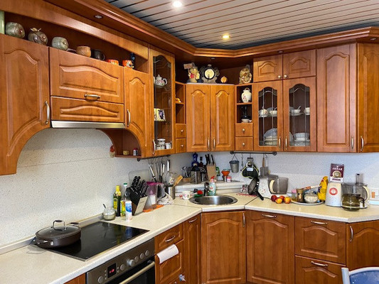 Продам трехкомнатную (3-комн.) квартиру, Карпинского ул, 33к1, Санкт-Петербург г