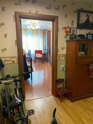 Продам трехкомнатную (3-комн.) квартиру, Карпинского ул, 33к1, Санкт-Петербург г