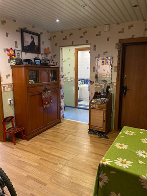 Продам трехкомнатную (3-комн.) квартиру, Карпинского ул, 33к1, Санкт-Петербург г