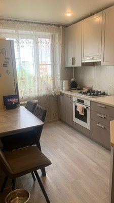 Продам трехкомнатную (3-комн.) квартиру, Чугунова ул, 28, Раменское г
