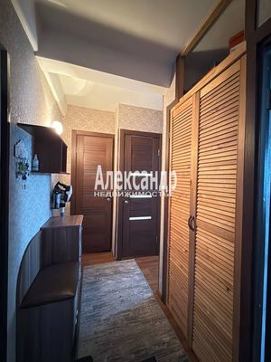Продам трехкомнатную (3-комн.) квартиру, Просвещения пр-кт, 104, Санкт-Петербург г