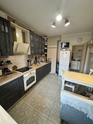 Продам двухкомнатную (2-комн.) квартиру, Дмитровка Б. ул, 40, Москва г