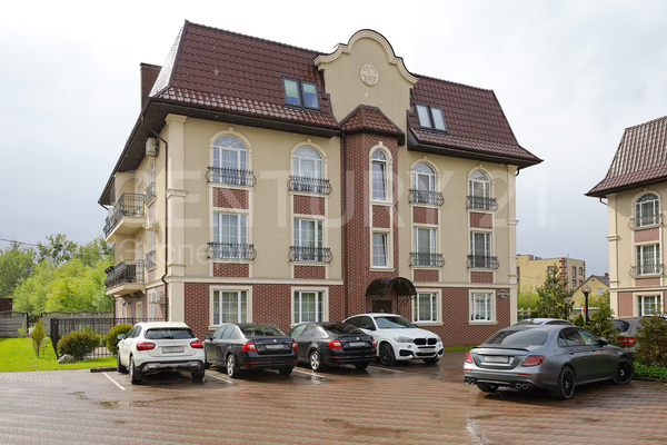 Продам двухкомнатную (2-комн.) квартиру, Ломоносова ул, 21А , Калининград г