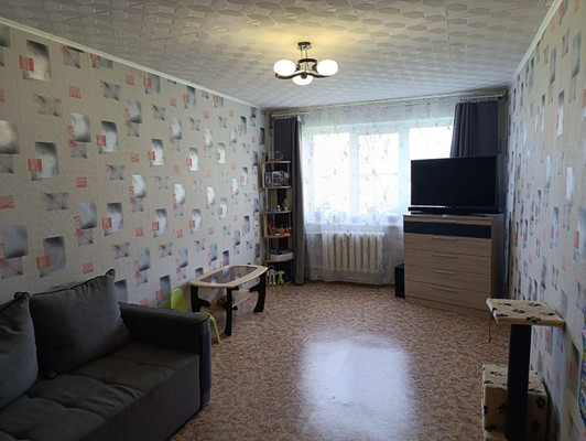 Продам двухкомнатную (2-комн.) квартиру, 1, Курковицы д