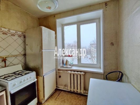 Продам трехкомнатную (3-комн.) квартиру, Пилотов ул, 19, Санкт-Петербург г