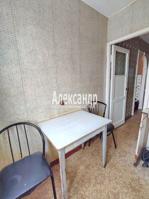 Продам трехкомнатную (3-комн.) квартиру, Пилотов ул, 19, Санкт-Петербург г