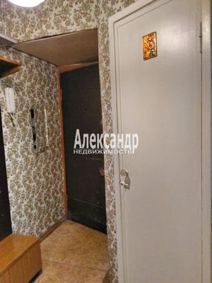 Продам трехкомнатную (3-комн.) квартиру, Пилотов ул, 19, Санкт-Петербург г