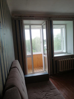 Продам однокомнатную (1-комн.) квартиру, Героев Алексинцев ул, 3, Алексин г