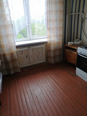 Продам однокомнатную (1-комн.) квартиру, Героев Алексинцев ул, 3, Алексин г