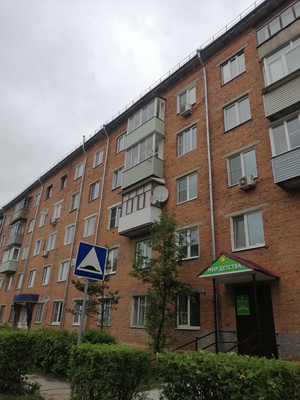 Продам однокомнатную (1-комн.) квартиру, Героев Алексинцев ул, 3, Алексин г