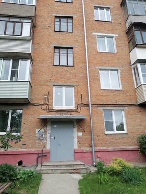 Продам однокомнатную (1-комн.) квартиру, Героев Алексинцев ул, 3, Алексин г