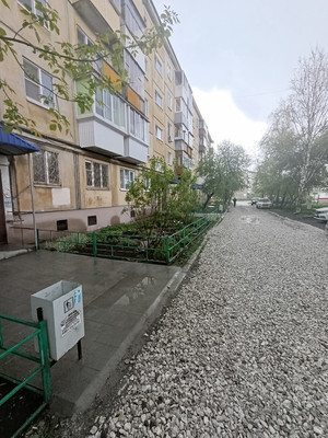 Продам двухкомнатную (2-комн.) квартиру, Первомайская ул, 70, Нижний Тагил г