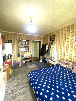 Продам комнату в 3-комн. квартире, Красных Зорь ул, 6, Нижний Тагил г