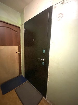 Продам комнату в 3-комн. квартире, Красных Зорь ул, 6, Нижний Тагил г