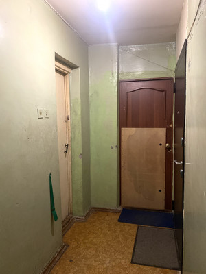 Продам комнату в 3-комн. квартире, Красных Зорь ул, 6, Нижний Тагил г