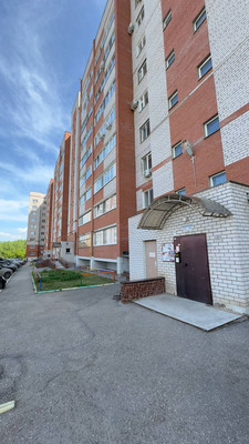 Продам двухкомнатную (2-комн.) квартиру, Новоселов ул, 10, Октябрьский г