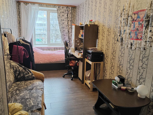 Продам трехкомнатную (3-комн.) квартиру, Ленинградский пр-кт, 75, Нижний Тагил г
