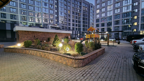 Продам трехкомнатную (3-комн.) квартиру, Тлостанова ул, 32кГ4, Нальчик г