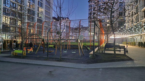 Продам трехкомнатную (3-комн.) квартиру, Тлостанова ул, 32кГ4, Нальчик г
