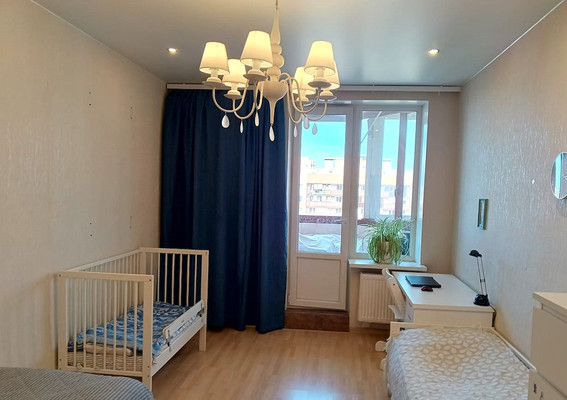Продам трехкомнатную (3-комн.) квартиру, Шуваловский пр-кт, 41к1, Санкт-Петербург г