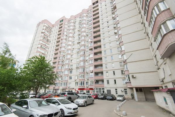 Продам двухкомнатную (2-комн.) квартиру, Мясникова ул, 101, Ростов-на-Дону г