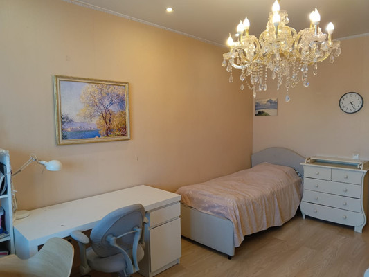 Продам трехкомнатную (3-комн.) квартиру, Шуваловский пр-кт, 41к1, Санкт-Петербург г