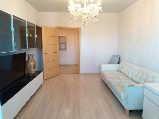 Продам трехкомнатную (3-комн.) квартиру, Шуваловский пр-кт, 41к1, Санкт-Петербург г