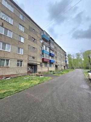 Продам однокомнатную (1-комн.) квартиру, 2-й Микрорайон ул, 18, Эльбан рп