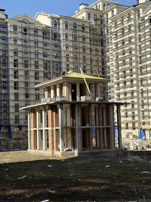 Продам трехкомнатную (3-комн.) квартиру, Ленина пр-кт, 1кД, Нальчик г