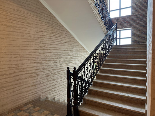 Продам трехкомнатную (3-комн.) квартиру, Ленина пр-кт, 1кд, Нальчик г