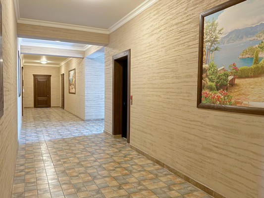Продам трехкомнатную (3-комн.) квартиру, Ленина пр-кт, 1кд, Нальчик г