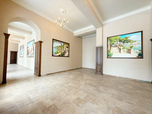 Продам трехкомнатную (3-комн.) квартиру, Ленина пр-кт, 1кд, Нальчик г