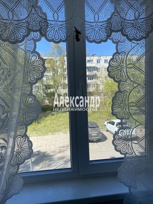 Продам трехкомнатную (3-комн.) квартиру, Калинина ул, 29, Приозерск г