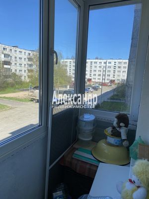 Продам трехкомнатную (3-комн.) квартиру, Калинина ул, 29, Приозерск г