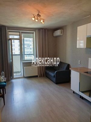 Продам однокомнатную (1-комн.) квартиру, Графская ул, 11, Мурино п