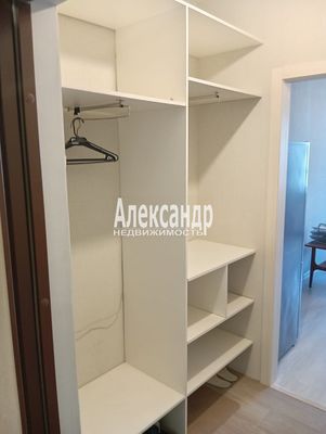 Продам однокомнатную (1-комн.) квартиру, Графская ул, 11, Мурино п
