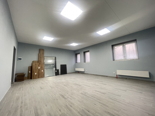 Продам коммерческое помещение 40 м2, Пражский б-р, 1, Гурьевск г