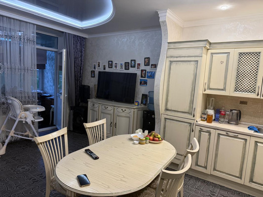 Продам двухкомнатную (2-комн.) квартиру, Липовый парк ул, 11, Коммунарка п