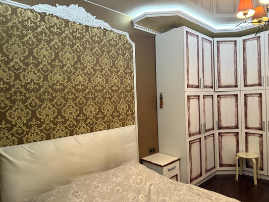Продам двухкомнатную (2-комн.) квартиру, Липовый парк ул, 11, Коммунарка п